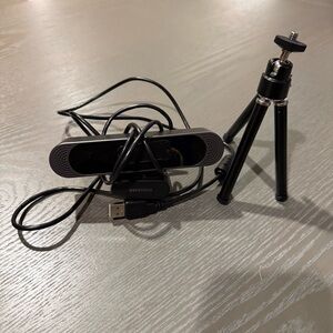 DEPSTECH USB Webcam w/ Mini Extendable Tripod Autofocus Mic – UNTESTED AS-IS